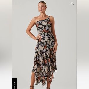 ASTR THE LABEL EMMYLOU FLORAL ONE SHOULDER MIDI DRESS